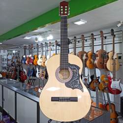 GUITARRA CLASICA 4/4...