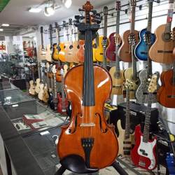 VIOLA 16" CREMONA HVA300...